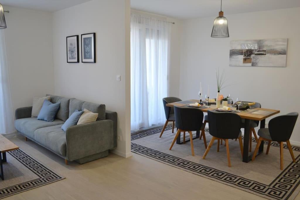 New Modern Apt Near Old Town - Private Parking Zadar Dış mekan fotoğraf